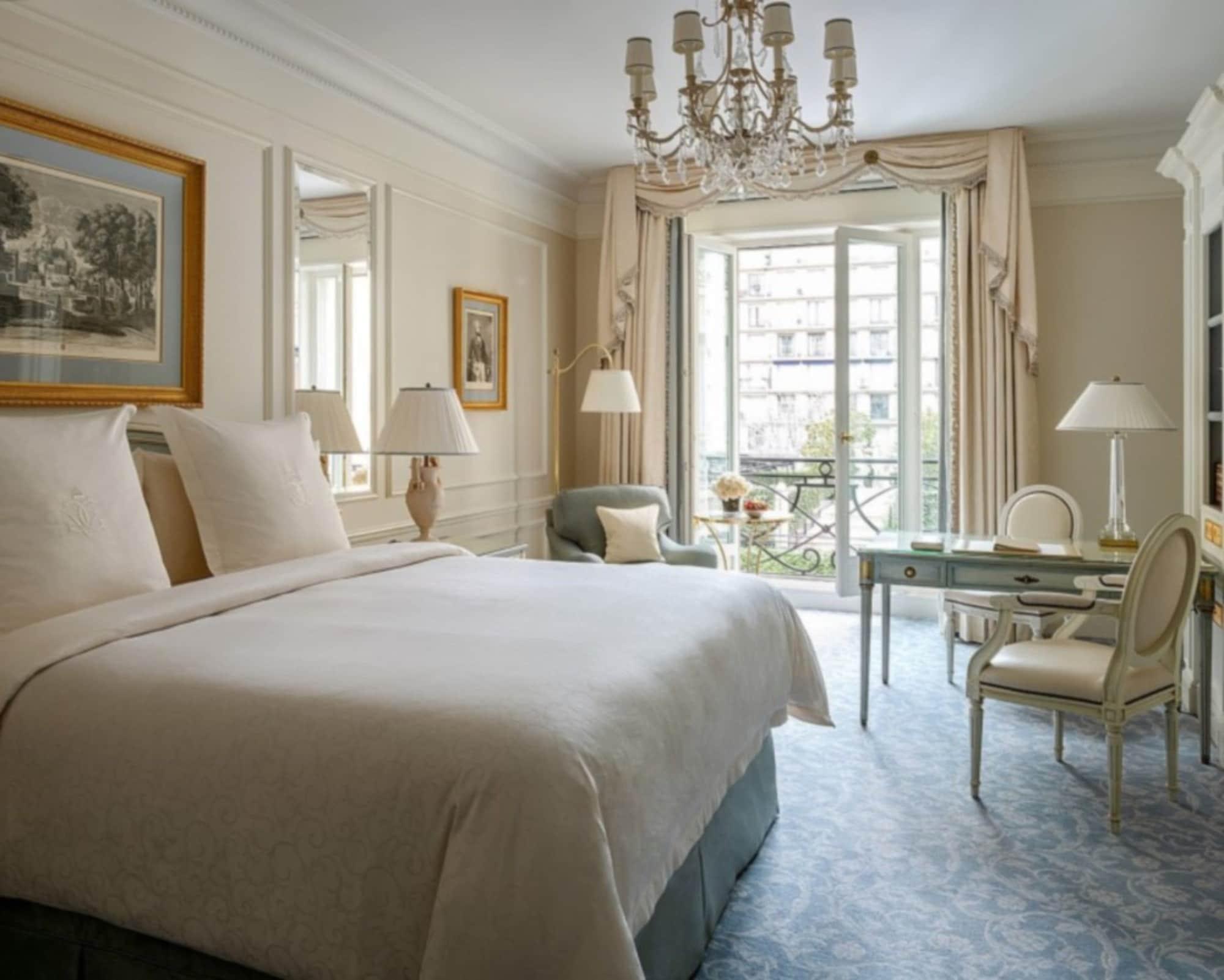 Four Seasons Hotel George V Paris Eksteriør bilde
